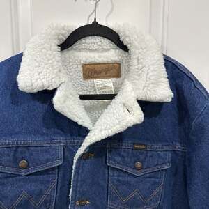 Vintage Wrangler Western Sherpa Lined Denim Trucker Jacket